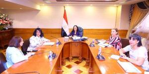 وزيرة التضامن تبحث تعزيز الشراكة بين صندوق دعم الصناعات الريفية ومؤسسة دلتا - الكويت الاخباري
