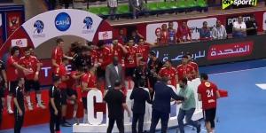 شاهد .. الأهلى يكرم فيصل و عادل والمدير الفنى للفريق قبل رحيلهم - الكويت الاخباري