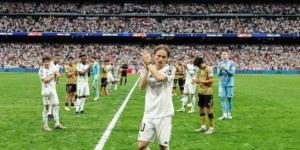 «لا تبكوا لكن ابتسموا».. كيف ودع لوكا مودريتش جماهير ريال مدريد بعد لقاء سوسيداد؟ - الكويت الاخباري