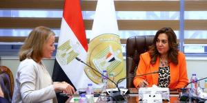 وزيرة التنمية المحلية تتابع مشروعات الصعيد مع البنك الدولي - الكويت الاخباري