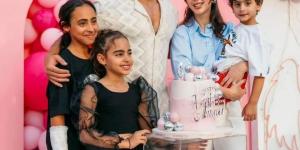 هى بنتى الكبيرة أموت ولا أزعلها.. 10 صور تجمع بين تامر حسنى وطليقته - الكويت الاخباري