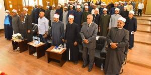 محافظ أسيوط: وعاظ الأزهر حصننا المنيع ضد الأفكار الهدامة - الكويت الاخباري