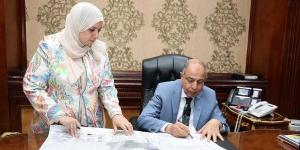 أخبار المنيا: اللواء كدواني يستمع لمطالب تجار سوق ماقوسة ويعتمد إعادة المخططات التفصيلية لمغاغة وديرمواس وأبوقرقاص.. ويعلن توريد 450 ألف طن من القمح بالصوامع والشون - الكويت الاخباري