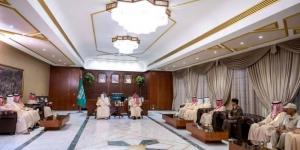 وزير الداخلية يلتقي نائب أمير منطقة مكة المكرمة وأعضاء اللجنة الدائمة للحج والعمرة بإمارة المنطقة - الكويت الاخباري