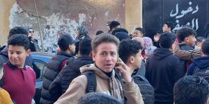 حبس وغرامة 10 آلاف جنيه.. عقوبة حيازة الموبايل بامتحانات الإعدادية 2025 - الكويت الاخباري