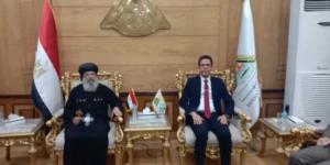 رئيس جامعة بنها يستقبل الأنبا مكسيموس مطران بنها وقويسنا للتهنئة بعيد الأضحى المبارك - الكويت الاخباري