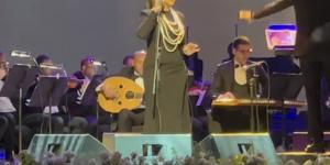 فخور بيكي.. محمد العمروسي يدعم مي فاروق في حفلها الأخير بالأوبرا - الكويت الاخباري
