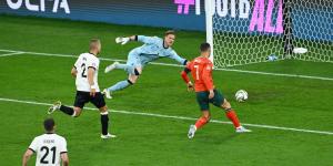 كريستيانو يقود البرتغال إلى نهائي دوري أمم أوروبا - الكويت الاخباري