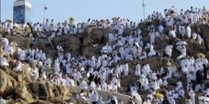 حجاج بيت الله يتوافدون إلى جبل عرفات لأداء ركن الحج الأعظم - الكويت الاخباري