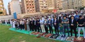 محافظ المنوفية يؤدى شعائر صلاة عيد الأضحى وسط أبناء وأهالي المحافظة بساحة نادى جمهورية شبين - الكويت الاخباري