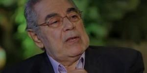 تدهورت حالته الصحية..نقل صبرى عبد المنعم لـ العناية المركزة - الكويت الاخباري