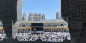 الحجاج المتعجّلون يؤدون "طواف الوداع" - الكويت الاخباري
