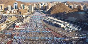 الحجَّاج يرمون جمرات ثالث أيام التشريق - الكويت الاخباري