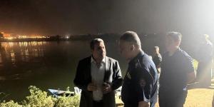 الإنقاذ النهري تواصل البحث عن طفلتين ووالدتهما وعمتهما سقط بهم تروسيكل بالنيل في أسيوط - الكويت الاخباري