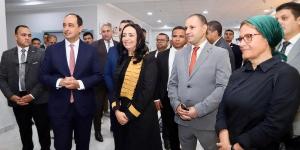 تسليم منتجات متعافي الإدمان من الملابس الجاهزة لـ بنك الكساء - الكويت الاخباري