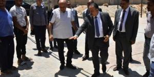 تمهيدًا لافتتاحه خلال أيام.. محافظ أسيوط يتفقد السوق الحضري الجديد بنادي الشبان المسلمين - الكويت الاخباري