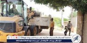 حملة مكبرة لرفع نواتج تطهير الترع بقرية الكوم الأحمر بالبداري فى أسيوط - الكويت الاخباري