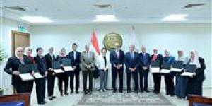 وزير التعليم ونائب رئيس هيئة التعاون الدولي اليابانية "جايكا" يكرمان الدفعة الرابعة من مدربي التوكاتسو - الكويت الاخباري