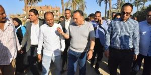 محافظ أسيوط يتابع ميدانيًا تطوير طريق "نجع سبع – منقباد".. تحرك سريع لحل أزمة الكوبري - الكويت الاخباري