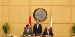 وزير النقل يشهد توقيع عقد بناء سفينتين جديدتين من سفن الصب الجاف العملاقة - الكويت الاخباري