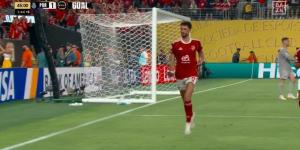 الأهلي ضد بورتو شاهد وسام أبو على يعيد التقدم للأهلى 2 1 #كأس_العالم_للأندية #مونديال_الأندية #الأهلي #كأس_العالم_للأندية2025 #الأهلي_فى_المونديال - الكويت الاخباري
