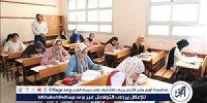 بدء امتحان الفيزياء لشعبة علمي والتاريخ للأدبي لطلاب الثانوية العامة "نظامين الجديد والقديم" - الكويت الاخباري