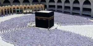 وزير السياحة والآثار يعتمد الضوابط المنظمة لتنفيذ رحلات العمرة لموسم 1447 هـ - الكويت الاخباري