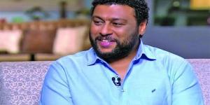 محمد جمعة يحتفل بالعرض الأول لمسرحية بني آدم فى جدة - الكويت الاخباري