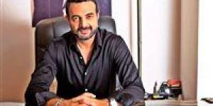 عمرو محمود ياسين يرثي تيمور تيمور: أب قدّم حياته فداءً لابنه وترك درسًا خالدًا في التضحية - الكويت الاخباري