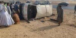 انقلاب ميكروباص على صحراوى أسوان وأصــابة 14 شخصا - الكويت الاخباري
