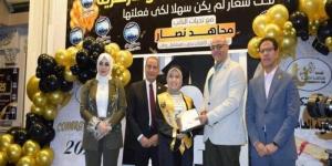 محافظ القليوبية ورئيس جامعة بنها يكرمان أوائل الثانوية العامة والأزهرية في شبرا - الكويت الاخباري