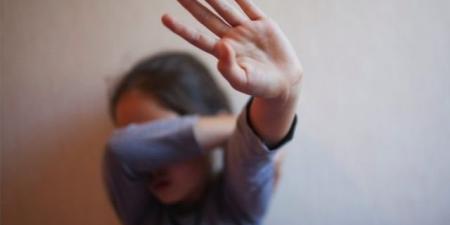 «هددها بقتل والدها».. حبس حارس أمن بتهمة الاعتداء على طفلة في القليوبية - الكويت الاخباري