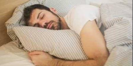 انتبِه لصوتك أثناء النوم.. الشخير قد يكون علامة لـ مرض قاتل - الكويت الاخباري