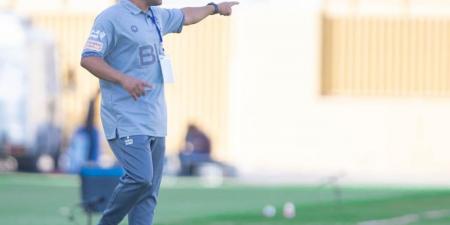 الكشف عن الطاقم الفني لـ محمد الشلهوب الذي يقود الهلال فنياً أمام الرائد - الكويت الاخباري