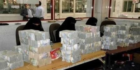انهيار مرعب للريال اليمني أمام العملات الأجنبية صباح اليوم - الكويت الاخباري