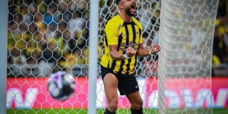 من يعوض غياب عبدالإله العمري وبيريرا في مباراة الاتحاد والفيحاء؟ - الكويت الاخباري