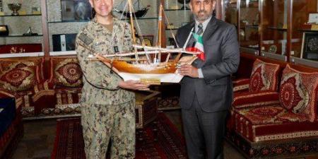 مدير عام "خفر السواحل" الكويتي يبحث مع نائب قائد القيادة المركزية الأمريكية التعاون بمجال الأمن البحري - الكويت الاخباري