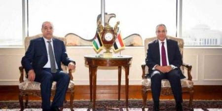 وزير‎ الخارجية والهجرة يستقبل نائب رئيس اللجنة التنفيذية لمنظمة التحرير الفلسطينية ونائب رئيس دولة فلسطين - الكويت الاخباري