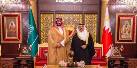 ولي العهد يستعرض العلاقات الثنائية مع ملك البحرين في اتصال هاتفي - الكويت الاخباري
