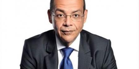 بدء صلاة الجنازة على زوجة الإعلامي محمد مصطفى شردي بمسجد الشرطة - الكويت الاخباري