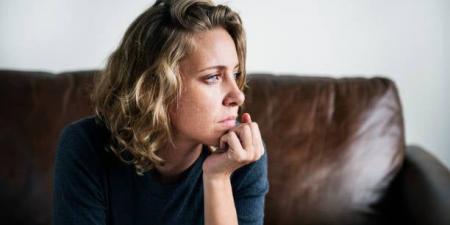4 أبراج ما بتعرفش تفرح بسبب التفكير الزائد.. برج الحمل حساس والسرطان حذر - الكويت الاخباري
