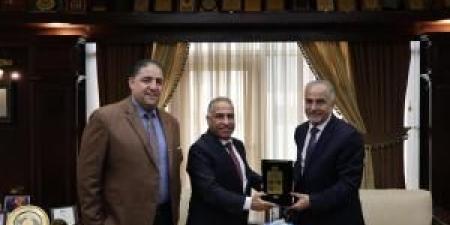 رئيس جامعة عمّان الأهلية يستقبل وزير الدولة للشؤون القانونية ويؤكد أهمية دعم الثقافة القانونية - الكويت الاخباري
