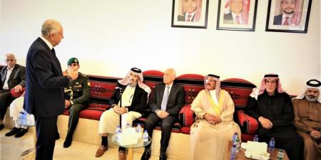 مندوبا عن الملك وولي العهد...العيسوي يعزي عشائر الحنيطي - الكويت الاخباري