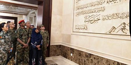 القوات المسلحة تنظم زيارة للملحقين العسكريين إلى المشروعات القومية - الكويت الاخباري