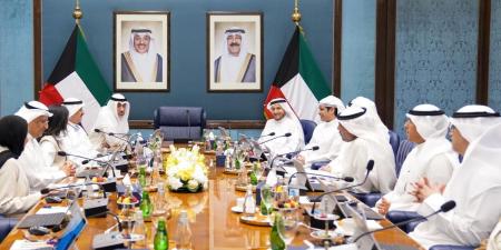مجلس الوزراء يوافق تشكيل مجالس المحافظات الست - الكويت الاخباري