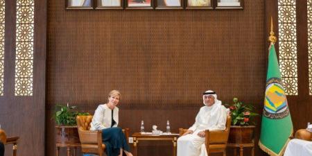أمين مجلس التعاون يبحث مع مستشار الرئيس الفرنسي تعزيز العلاقات الخليجية - الفرنسية - الكويت الاخباري