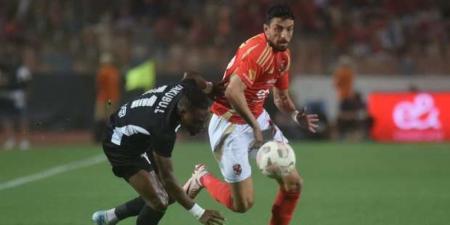 الأهلي يصعق البنك في +90 ويقترب من التتويج بالدوري - الكويت الاخباري