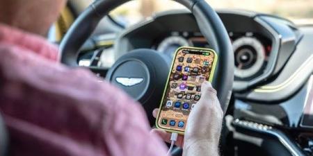 لمنافسة جوجل .. آبل ترفع مستوى التفاعل داخل السيارة مع CarPlay Ultra - الكويت الاخباري