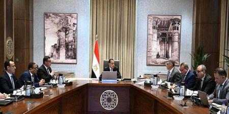 رئيس الوزراء يتابع الموقف التنفيذى لتطوير أرض مطار إمبابة ومنطقة عزيز عزت - الكويت الاخباري
