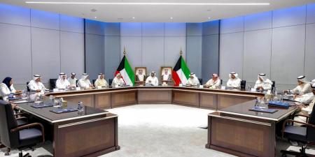 وزير الخارجية يجتمع مع مساعديه - الكويت الاخباري